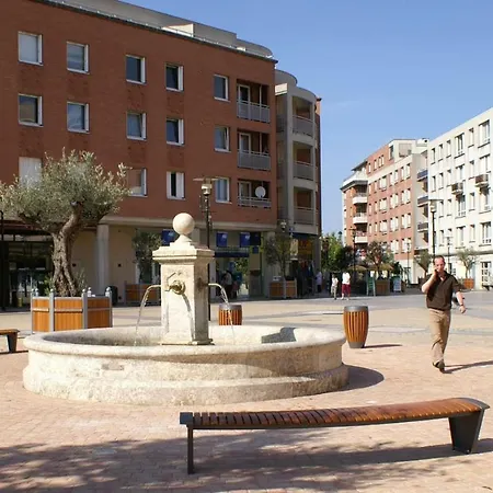 La Clef D'aurelia Apartment Elancourt